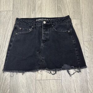 American Eagle Black Denim Mini Skirt 4 Button Front Frayed Hem